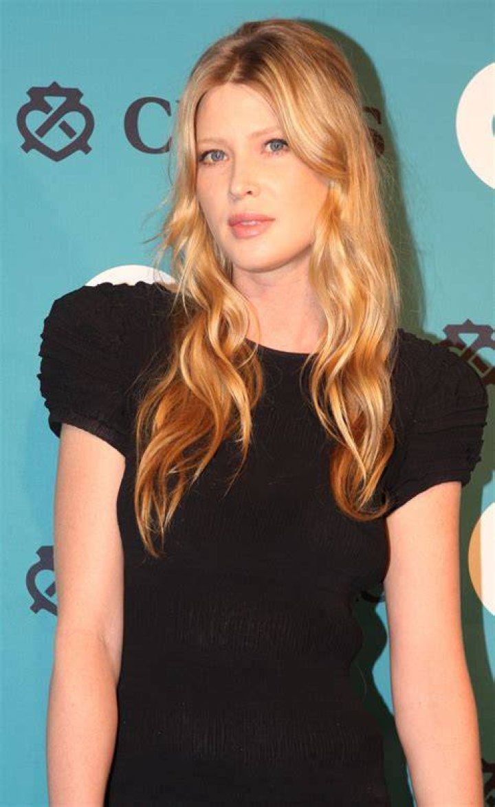 Emma Booth Net Worth