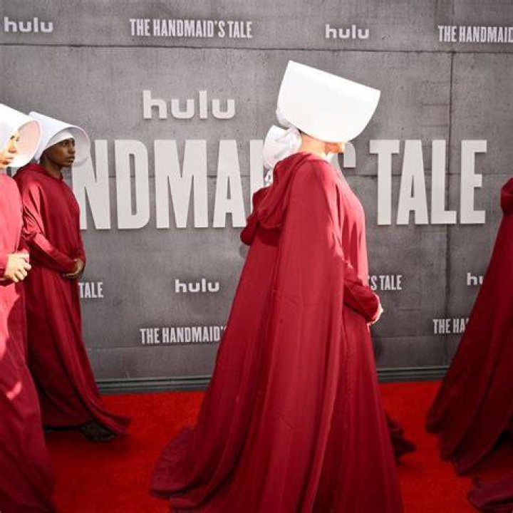 the Handmaid's Tale Season 2
